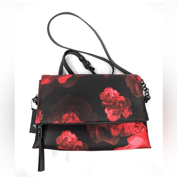 Simply Vera Vera Wang Red Rose Bloom Garrison Crossbody - like new tag fell off - Picture 5 of 11